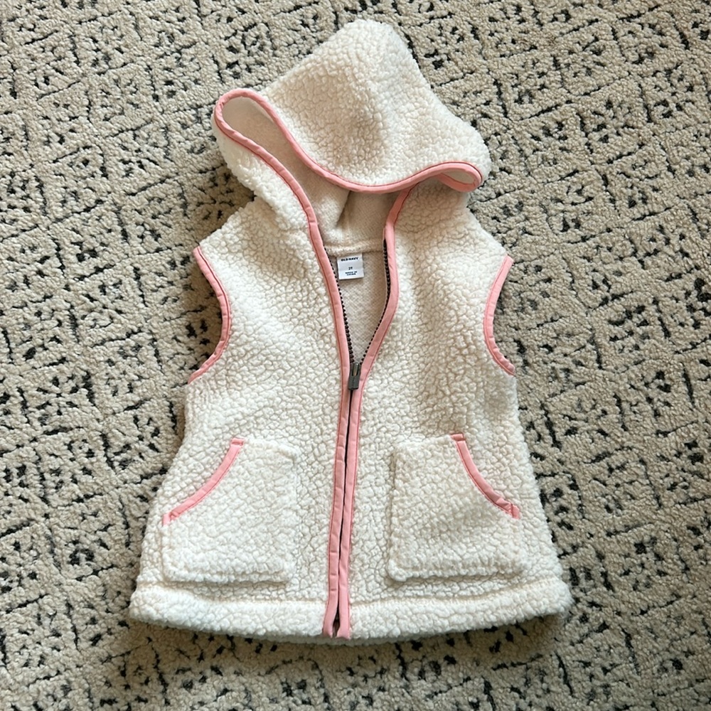 Old Navy 2T fleece vest